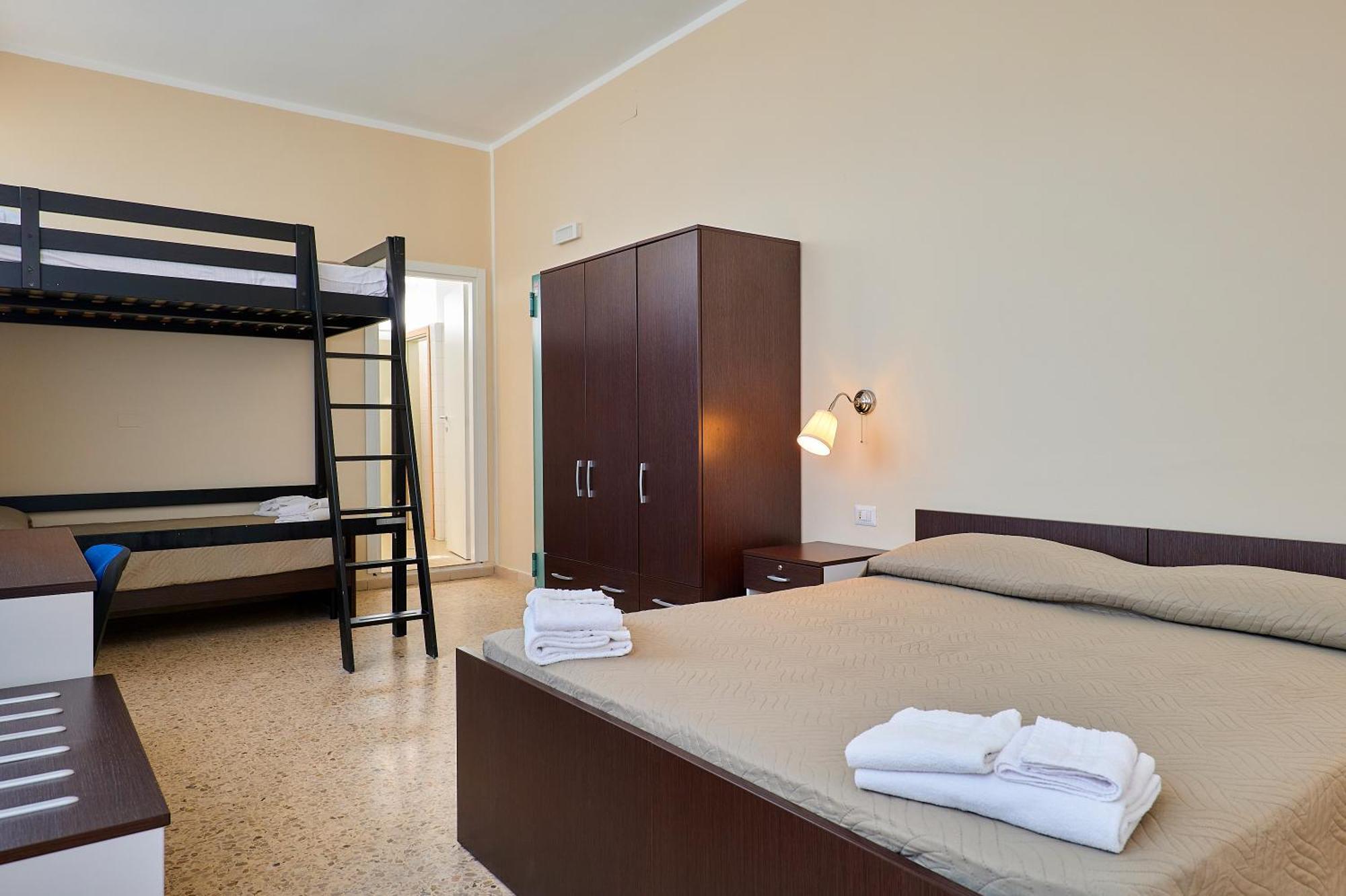 Solee, Family Holidays & Hostelling Cesenatico Exterior photo